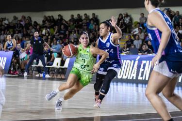 Liga Femenina 2025 - Final - Juego 3 - Riachuelo v Ferro