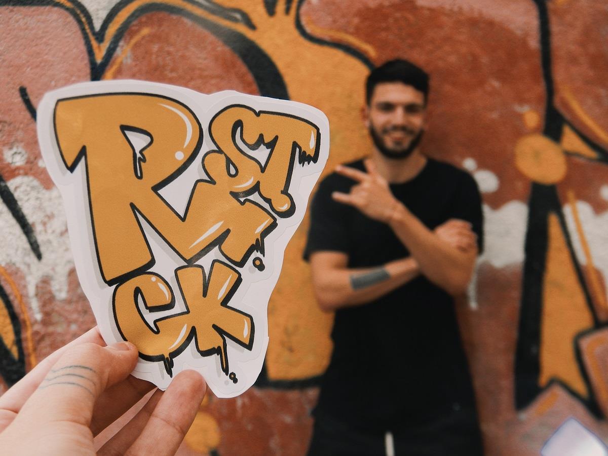 El #LadoB de Nico Remolina: diseño, stickers y proyectos