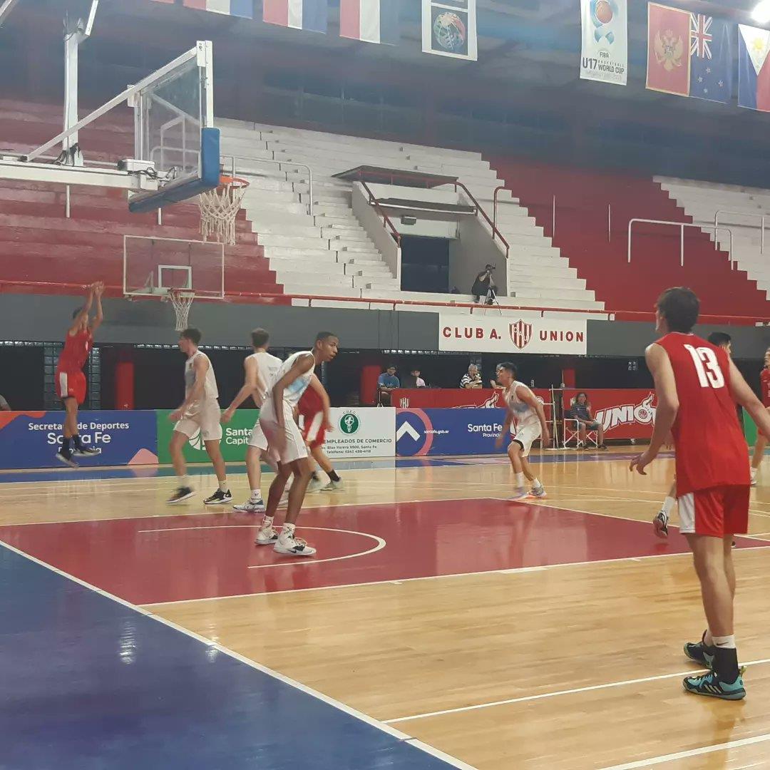 Regatas hizo los deberes; ganaron Comu y Atenas