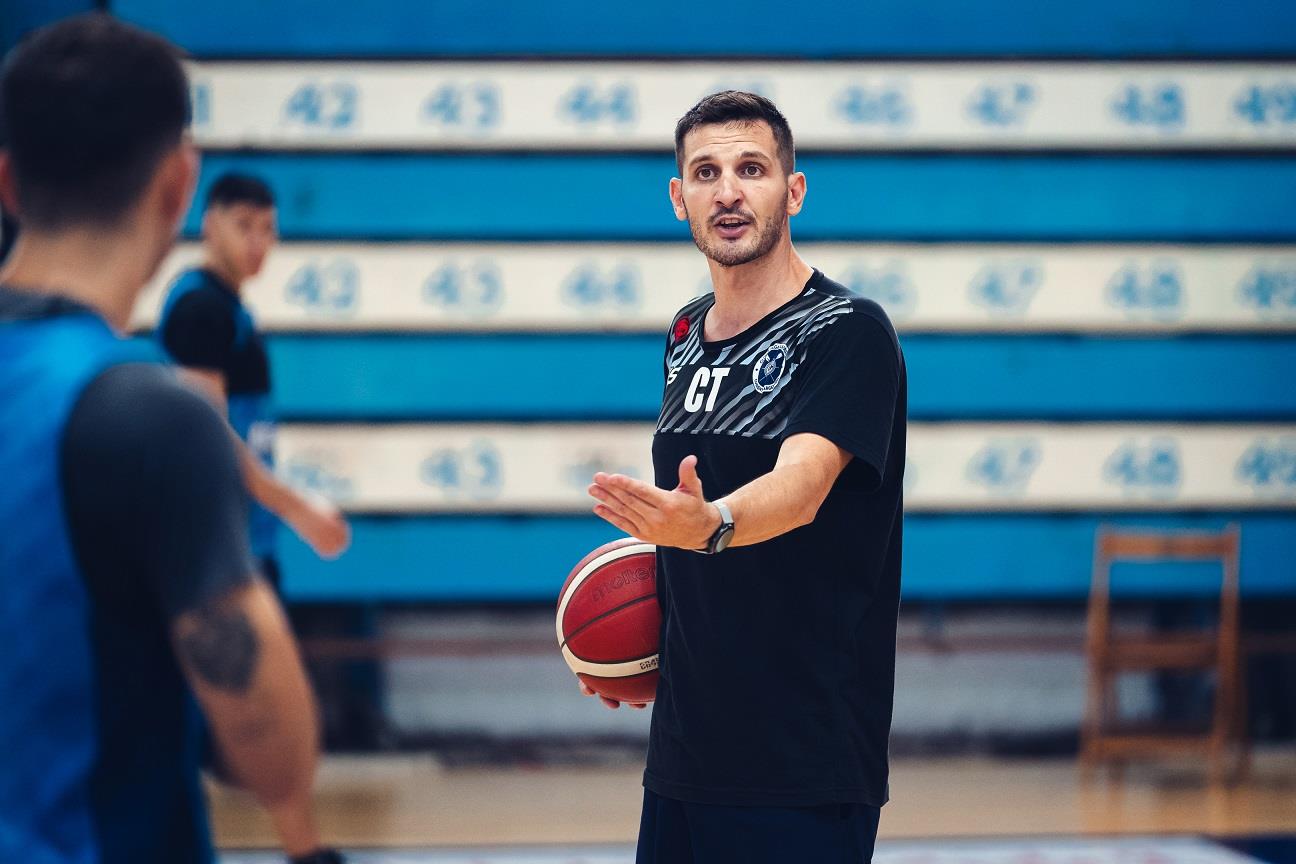 Varas: "No se trata de empezar de cero, sino de tocar cosas específicas"
