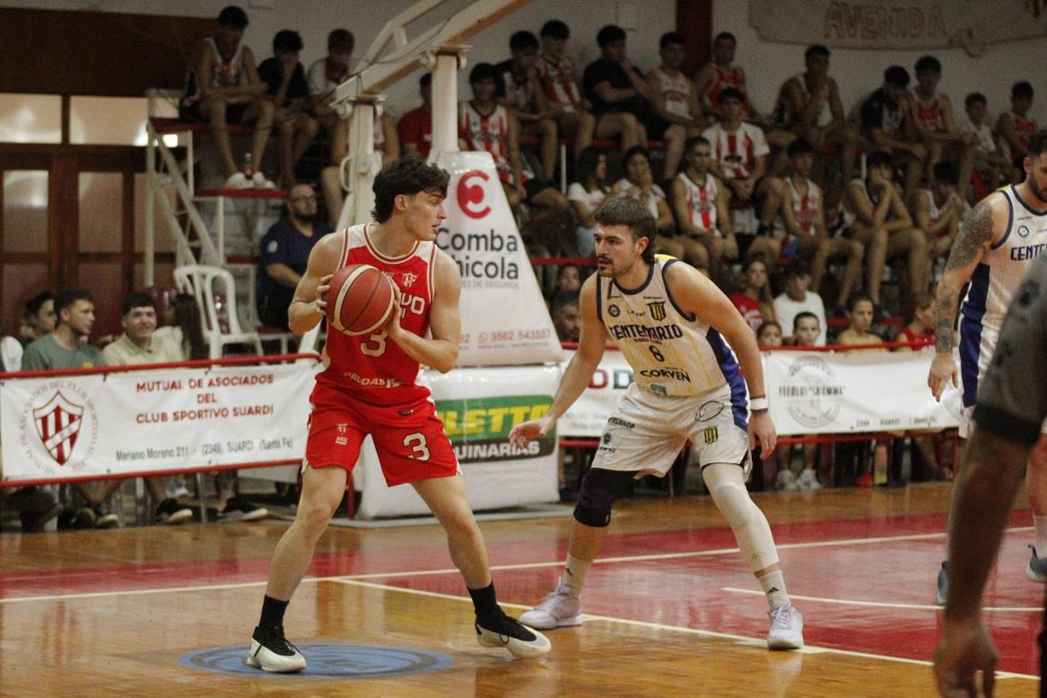 Sportivo Suardi le ganó a Centenario y es único puntero