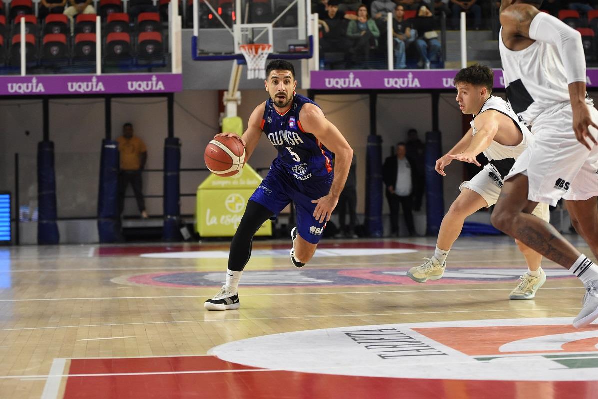 Quimsa se quedó con el duelo de santiagueños y subió al cuarto puesto