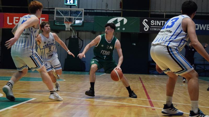 Ferro estrenó su localía con un triunfo