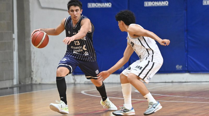 Peñarol volvió a la victoria ante Olímpico