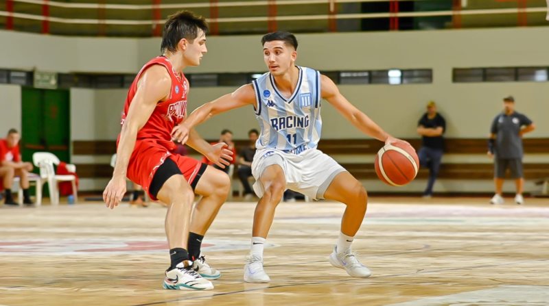Racing le ganó al líder