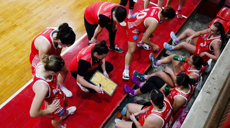 Rocamora pone primera frente a Obras