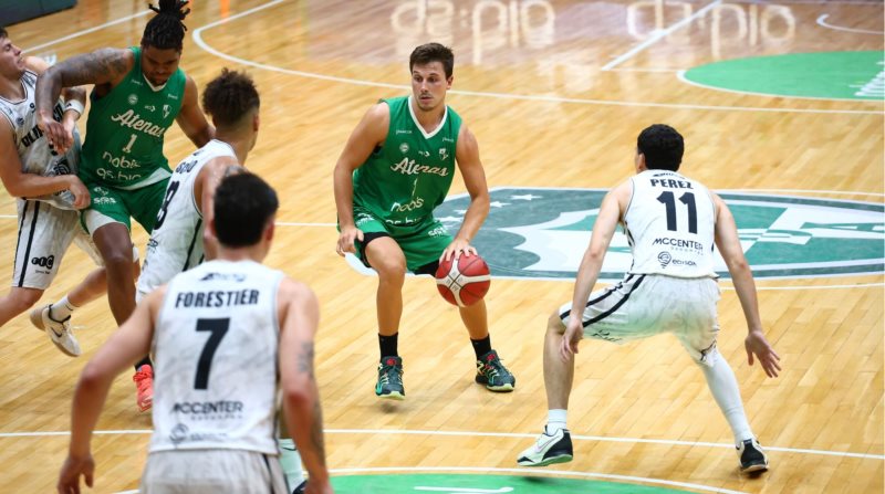 Atenas festejó en la noche del sábado