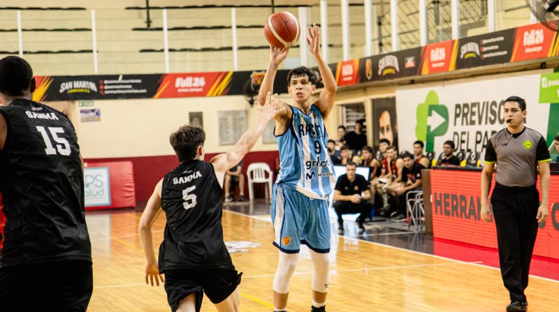 Racing sumó una victoria en Corrientes