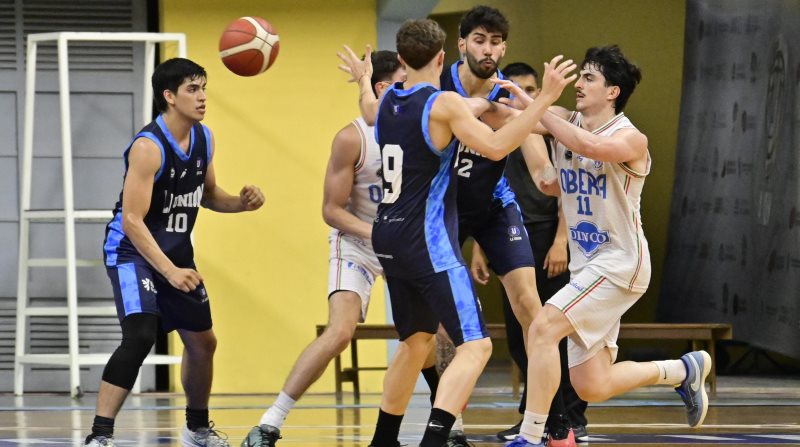 Oberá dejó sin invicto en casa a La Unión