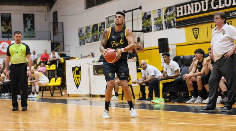 Hindú se recuperó ante su gente