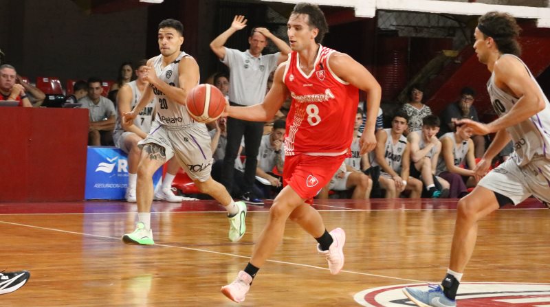 Rocamora volvió al triunfo ante Pico y en suplementario