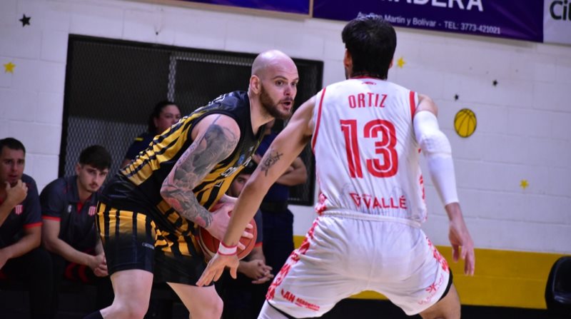 Comunicaciones tuvo una gran noche y bajó al puntero