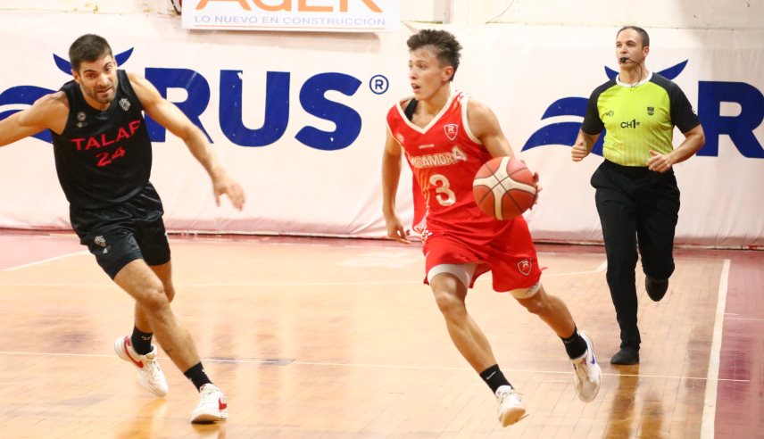 Rocamora arrancó para show pero ganó con angustia