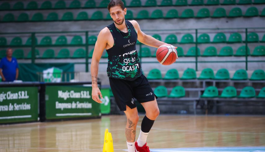 Cavallero se suma a Atenas