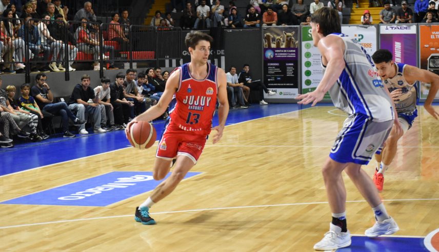 Jujuy Básquet sufrió, pero volvió a la victoria ante Santa Paula