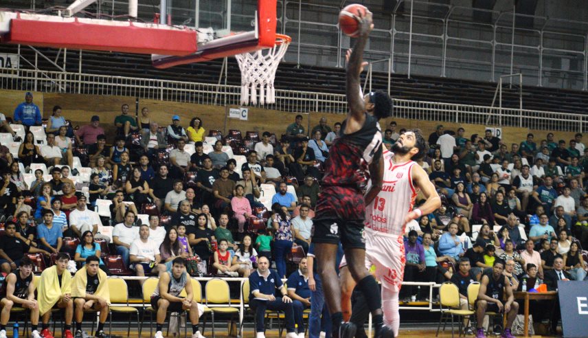 Salta Basket volvió al triunfo contra el puntero
