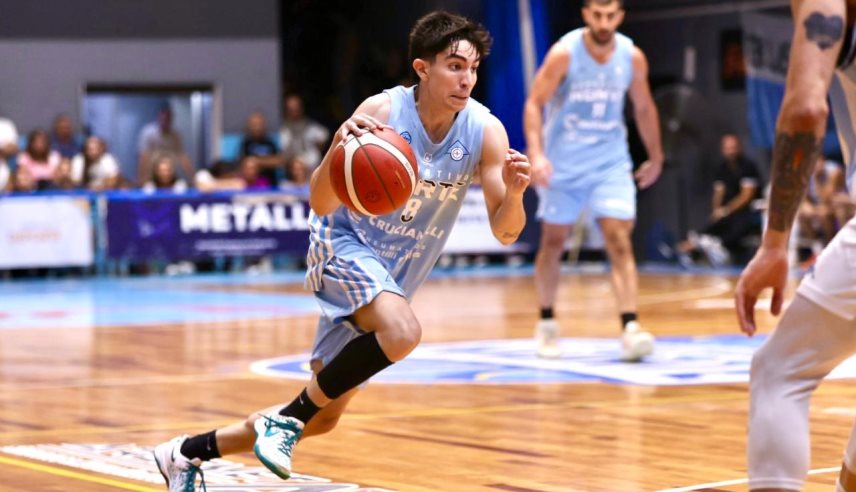 Victoria colosal de Los Tigres en Armstrong