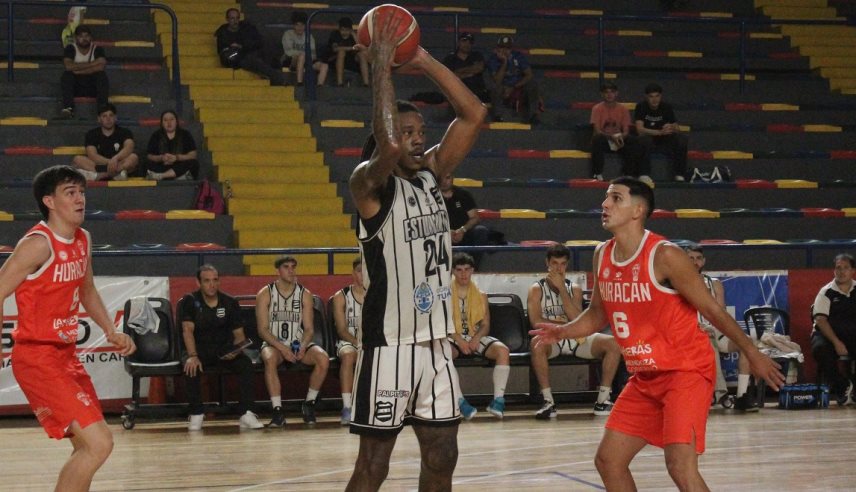 Hampton la rompió y Estudiantes sigue en la lucha por la localía