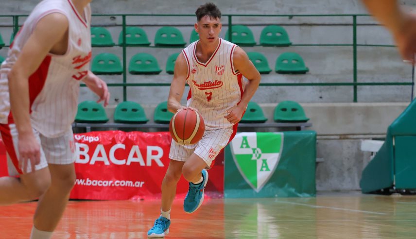 Instituto derrotó al Griego y llegó a once victoria al hilo