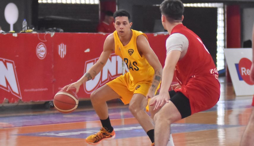 Triunfo de Obras en Santa Fe para seguir en la punta