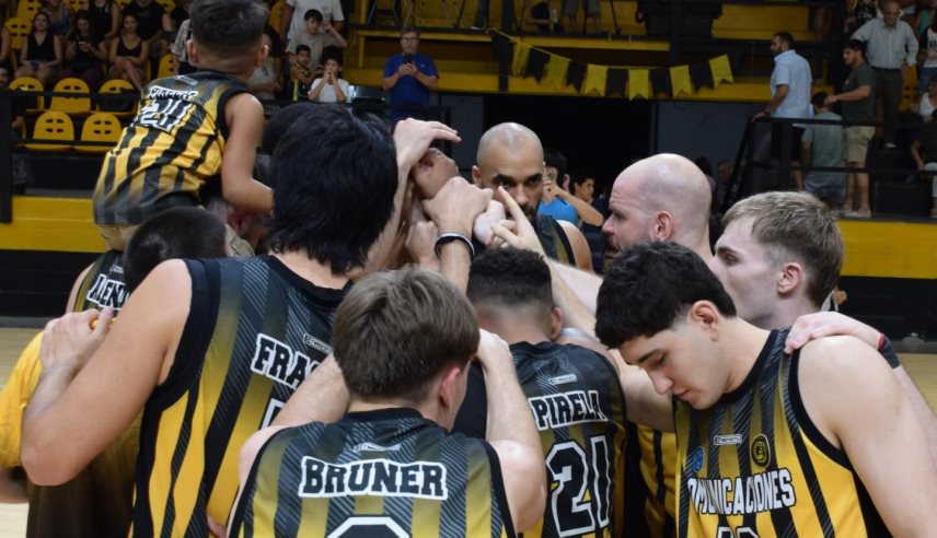 Comunicaciones busca estirar la ventaja ante Bochas