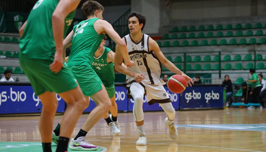 Platense derrotó a Atenas en Córdoba