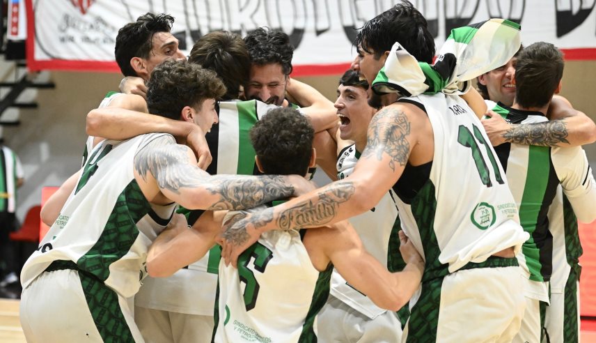 Villa Mitre ganó en Mar del Plata en el último suspiro