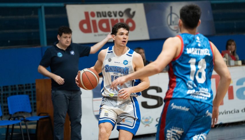 Santa Paula liquidó la serie en Santiago