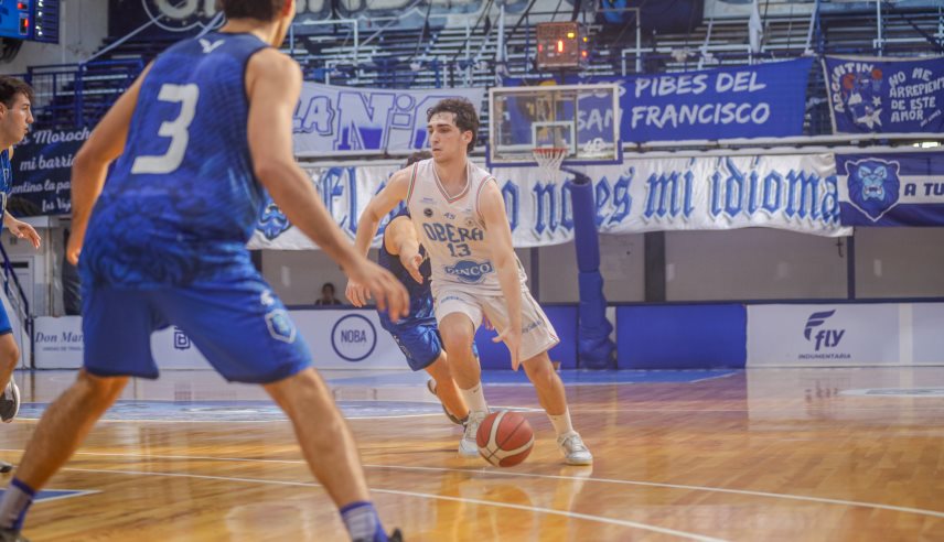 Oberá se llevó el triunfo con un descomunal Albano Costa