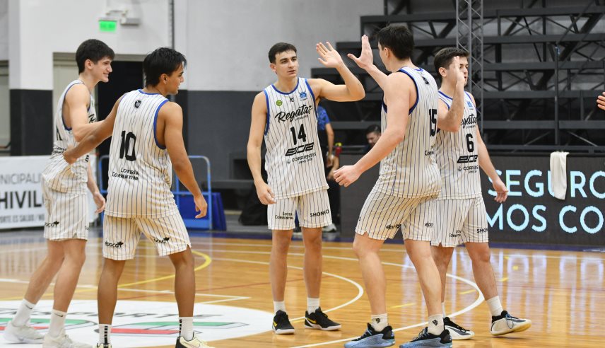 Regatas derrotó a Racing 