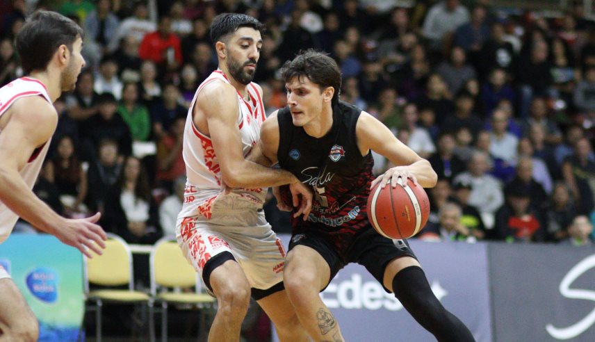 Salta ganó como local y estiró la llave a un cuarto juego
