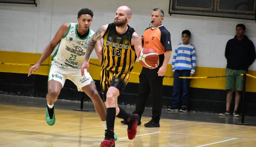 Comu logró un triunfo trabajado ante Parque y forzó un quinto partido