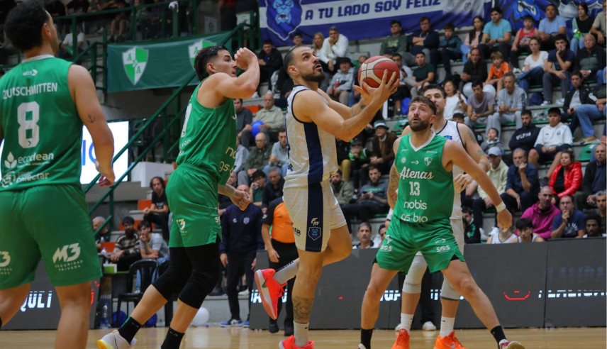 Atenas ganó un partidazo y se quedó con el primero de la serie por la permanencia - Imagen 5