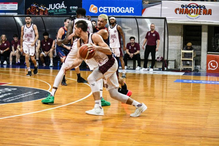 Lanús volvió a aparecer en las decisivas y barrió la serie - Imagen 9