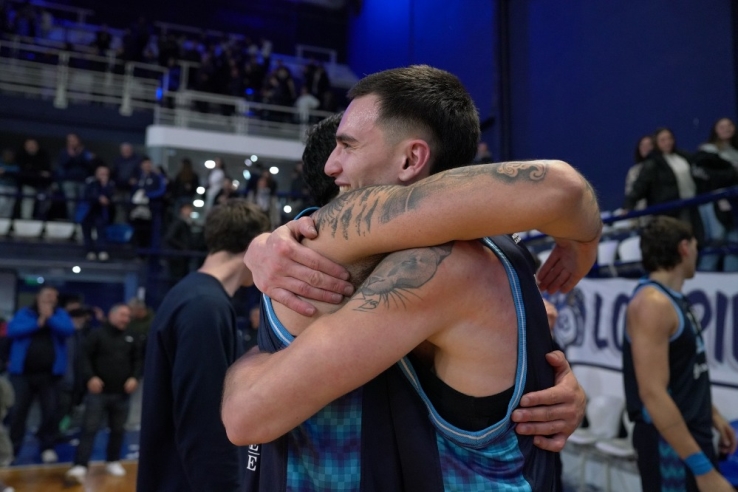 Gimnasia lo dio vuelta en un final épico y se metió en semifinales - Imagen 12