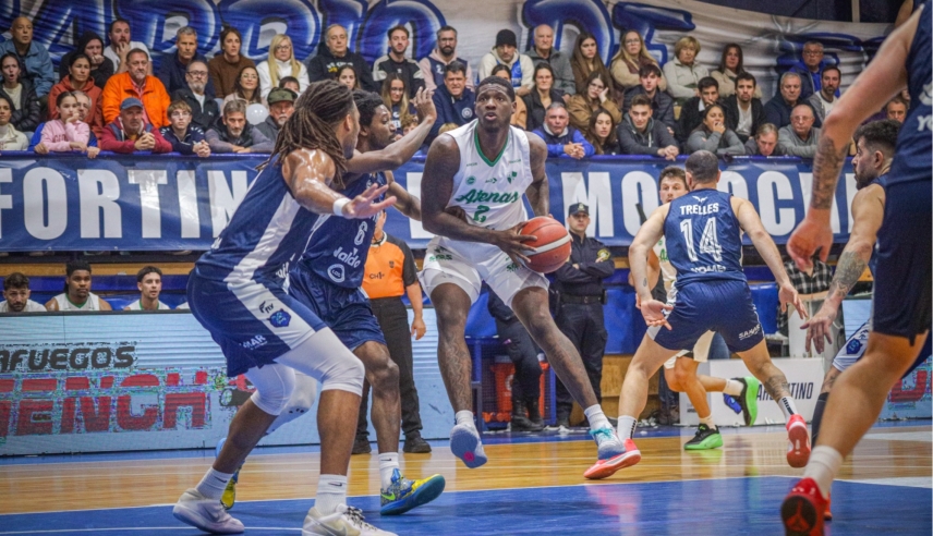 Argentino venció a Atenas y aseguró la permanencia en La Liga Nacional - Imagen 1
