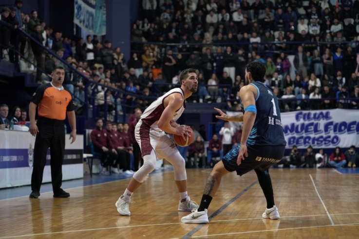 Lanús lo dio vuelta en el último cuarto y cerró la serie - Imagen 4