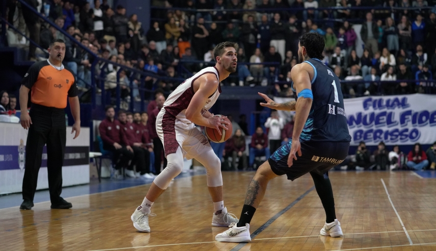Lanús lo dio vuelta en el último cuarto y cerró la serie