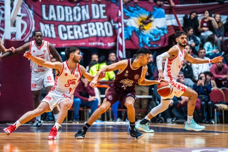 Lanús fue contundente y quedó a un paso del título - Imagen 11