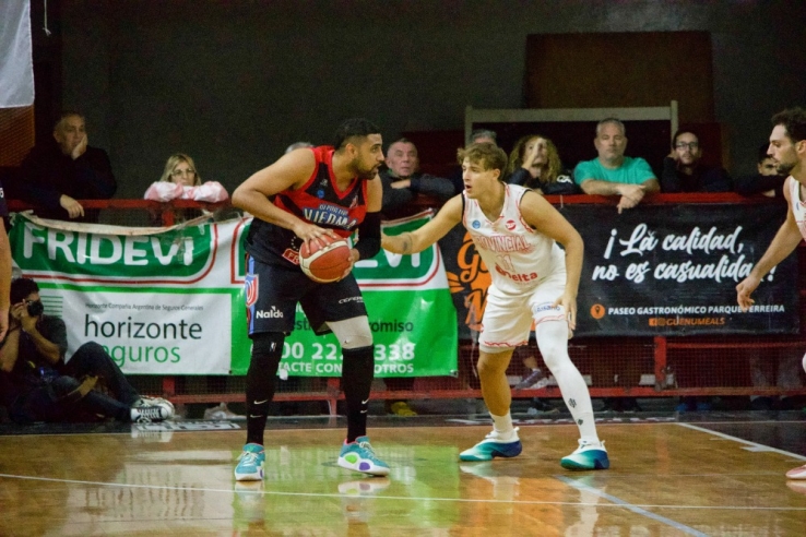 Jeffrey Merchant continuará en Deportivo Viedma para la próxima temporada - Imagen 3