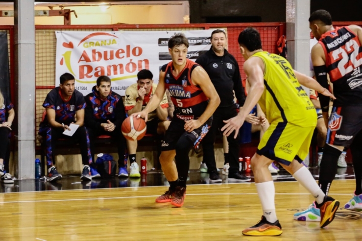 Joaquín Petre sigue en Deportivo Viedma - Imagen 2