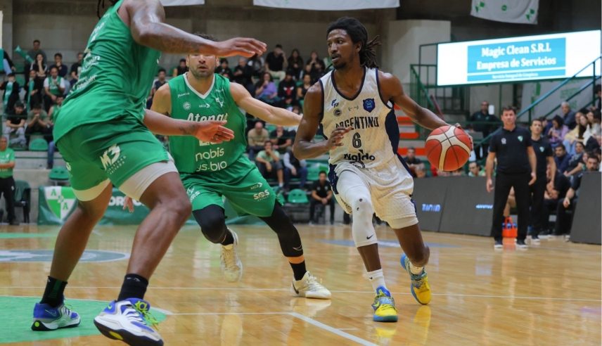 Dylan Smith sigue en Argentino 