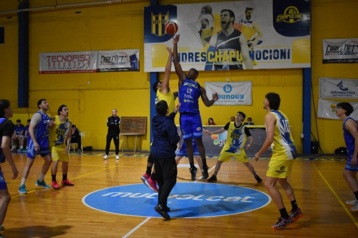 Con Cleveland y Brooks en Gálvez, Santa Paula tiene el plantel completo - Imagen 3