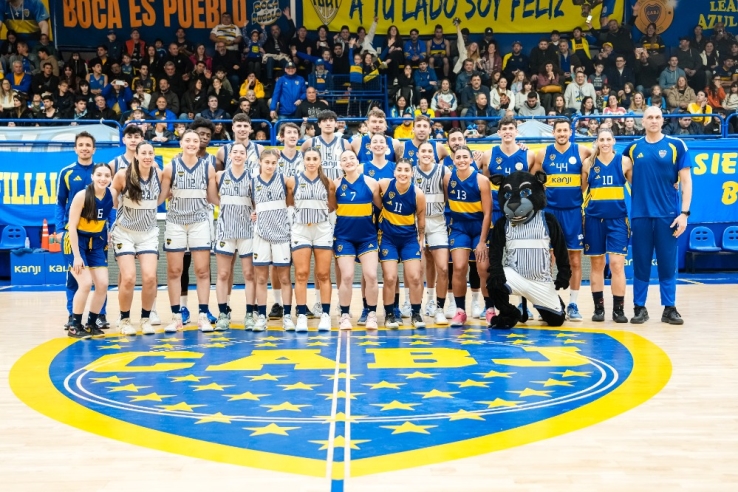 Una noche inolvidable en La Bombonerita: Boca presentó sus planteles - Imagen 11