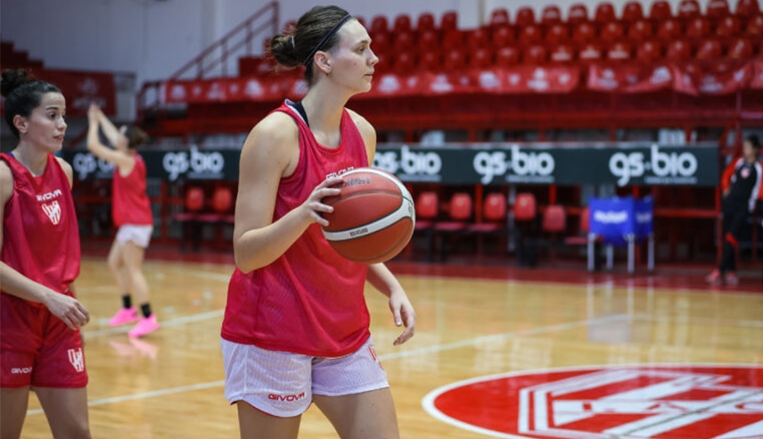 Lara Tribouley: "Queremos llegar a lo más alto"
