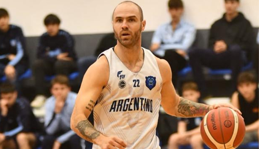 Racing y Argentino cerraron sus pretemporadas con un partido vibrante