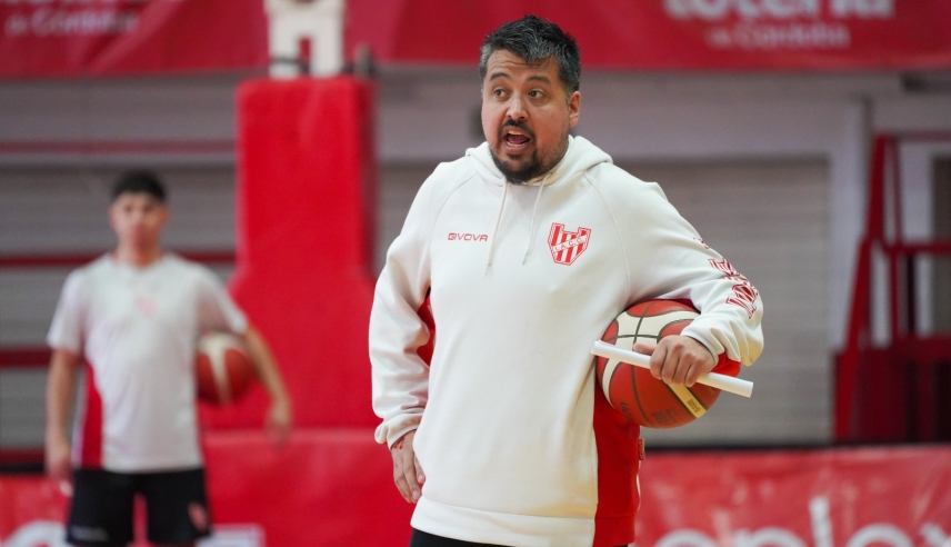 Manuel Urrutia: "El equipo está con muchas ganas de jugar y de sentirse compitiendo"
