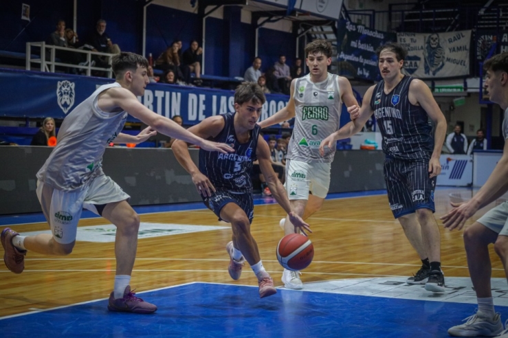 Ferro festejó en el debut ante Argentino - Imagen 4