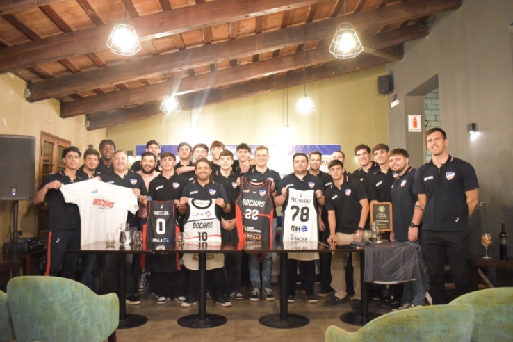 Bochas Basketball presentó su plantel para una nueva temporada - Imagen 2