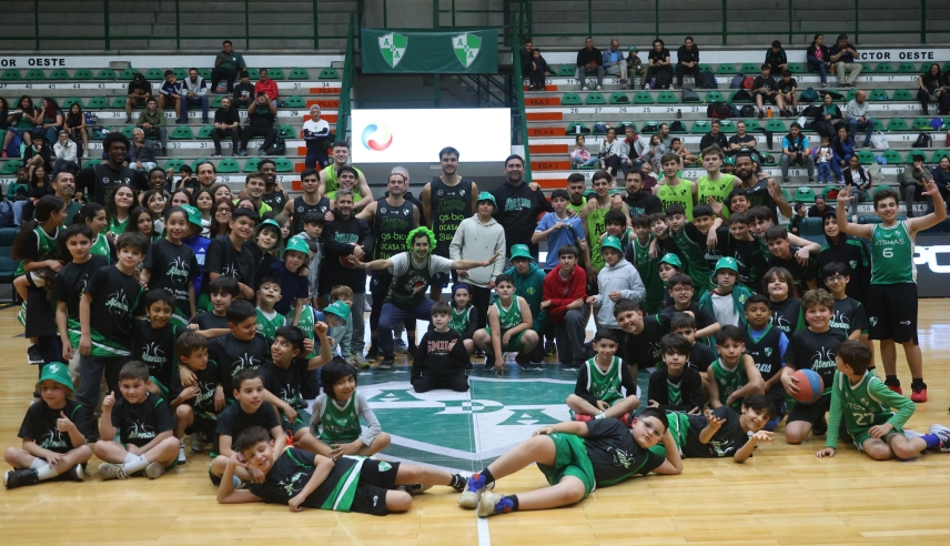 Atenas junto a su gente